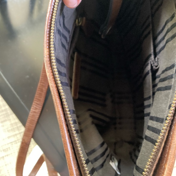 FRYE Crossbody Leather Hobo - Picture 10 of 10